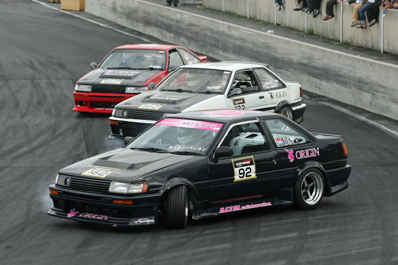 I'm taking you to the more familiar second home of the AE86 Drifting